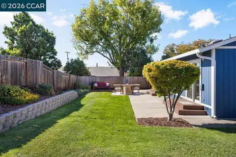 Exterior - 3632 Dormer Ave, Concord, CA 94519 photo 3 of 11