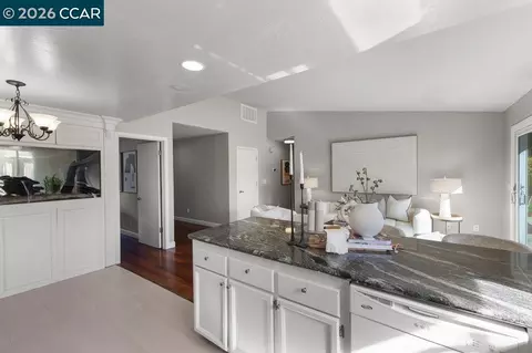 Kitchen - 3632 Dormer Ave, Concord, CA 94519 photo 3 of 6