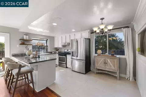 Kitchen - 3632 Dormer Ave, Concord, CA 94519 photo 5 of 6