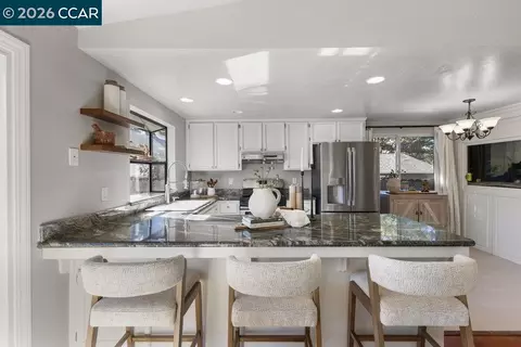 Kitchen - 3632 Dormer Ave, Concord, CA 94519 photo 4 of 6