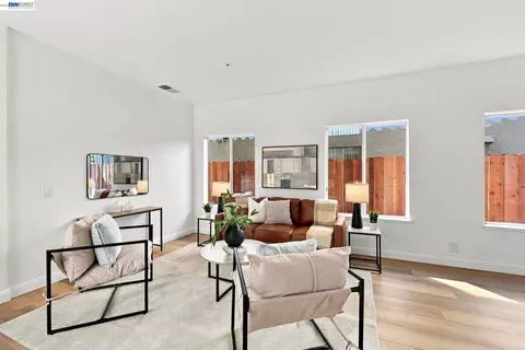 Living - 32409 Seaside Dr, Union City, CA 94587 photo 3 of 3