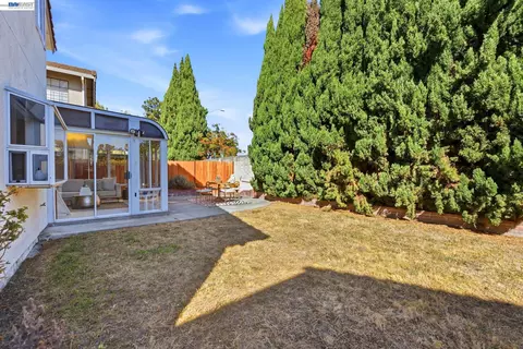 Exterior - 32409 Seaside Dr, Union City, CA 94587 photo 4 of 6