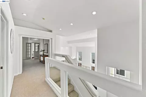 Entry Way - 32409 Seaside Dr, Union City, CA 94587 photo 5 of 6