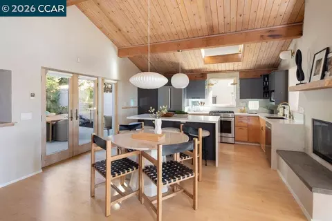 Kitchen - 1046 Amito Dr, Berkeley, CA 94705 photo 2 of 3