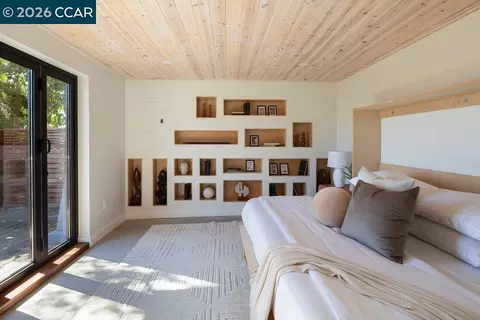 Bedroom - 1046 Amito Dr, Berkeley, CA 94705 photo 6 of 7
