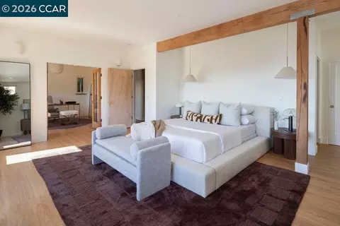 Bedroom - 1046 Amito Dr, Berkeley, CA 94705 photo 2 of 7