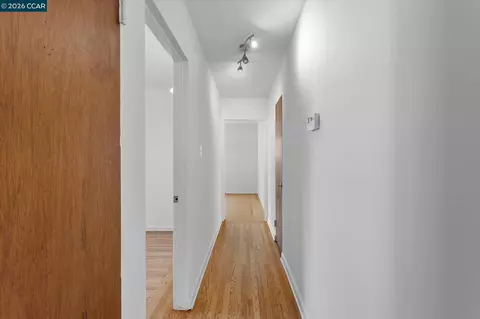 Entry Way - 1613 Manor Blvd, San Leandro, CA 94579 photo 1 of 1