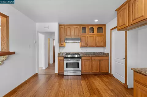 Other - 1613 Manor Blvd, San Leandro, CA 94579 photo 3 of 10
