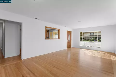 Living - 1613 Manor Blvd, San Leandro, CA 94579 photo 4 of 4