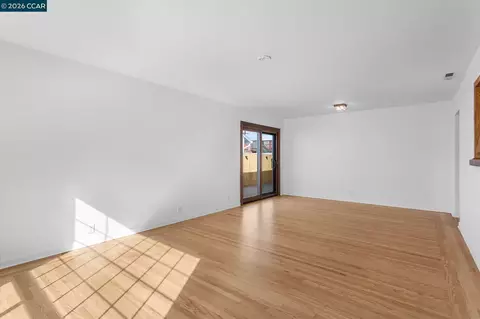 Living - 1613 Manor Blvd, San Leandro, CA 94579 photo 1 of 4