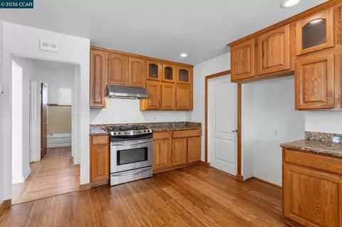 Other - 1613 Manor Blvd, San Leandro, CA 94579 photo 4 of 10