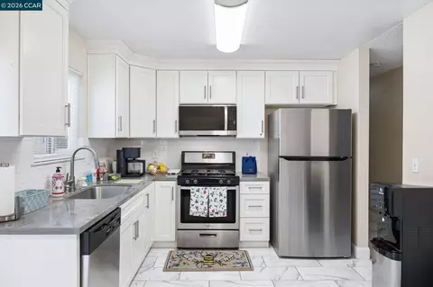 Kitchen - 15102 Ryhiner Ln, Lathrop, CA 95330 photo 1 of 4