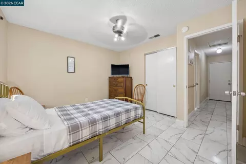 Bedroom - 15102 Ryhiner Ln, Lathrop, CA 95330 photo 5 of 6