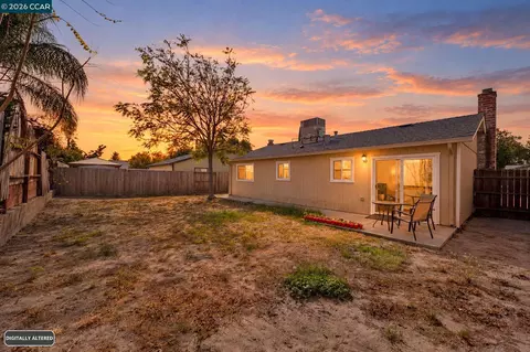 Exterior - 15102 Ryhiner Ln, Lathrop, CA 95330 photo 2 of 11