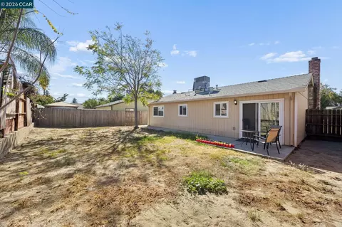 Exterior - 15102 Ryhiner Ln, Lathrop, CA 95330 photo 6 of 11