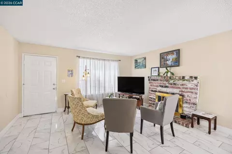 Living - 15102 Ryhiner Ln, Lathrop, CA 95330 photo 2 of 3