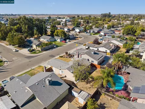 View/Area - 15102 Ryhiner Ln, Lathrop, CA 95330 photo 11 of 13