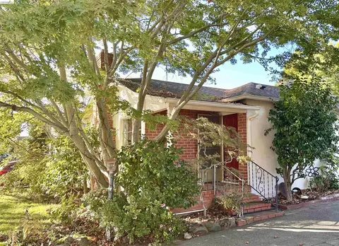 1912 Illinois St, Vallejo, CA 94590 photo 3