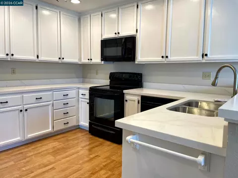 Kitchen - 2065 Echo Pl, San Ramon, CA 94582 photo 1 of 2