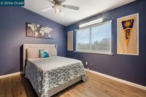 Bedroom - 1615 Laurelbrook Dr, Tracy, CA 95377 photo 8 of 10