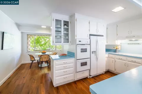 Kitchen - 1035 Upper Happy Valley Rd, Lafayette, CA 94549 photo 3 of 5