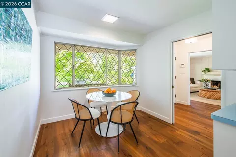 Dining - 1035 Upper Happy Valley Rd, Lafayette, CA 94549 photo 4 of 5