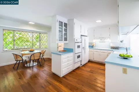 Kitchen - 1035 Upper Happy Valley Rd, Lafayette, CA 94549 photo 2 of 5