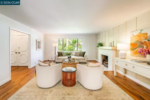 Living - 1035 Upper Happy Valley Rd, Lafayette, CA 94549 photo 3 of 9
