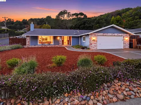 255 Knight Dr, San Rafael, CA 94901