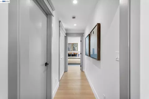 Entry Way - 4247 Gem Ave, Castro Valley, CA 94546 photo 4 of 6