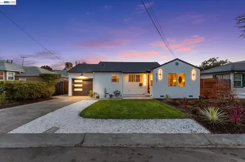 Exterior - 4247 Gem Ave, Castro Valley, CA 94546 photo 2 of 27