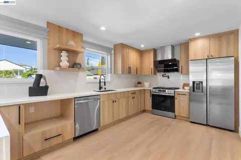 Kitchen - 4247 Gem Ave, Castro Valley, CA 94546 photo 3 of 11