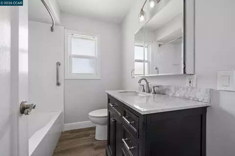 Bath - 111 Manor Dr, Bay Point, CA 94565 photo 1 of 3