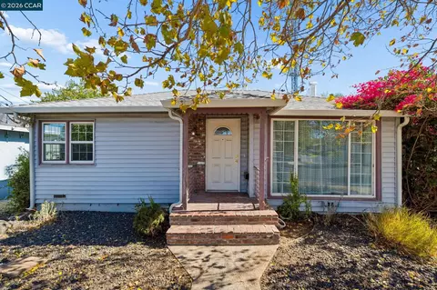 Exterior - 111 Manor Dr, Bay Point, CA 94565 photo 2 of 5