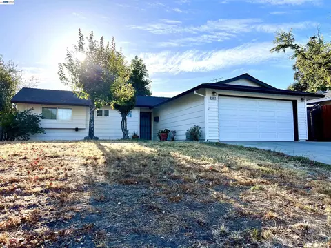 5953 Brett Dr, Sacramento, CA 95842