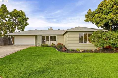 14706 Fisk Ct, San Leandro, CA 94579