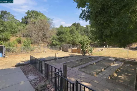 Exterior - Undisclosed, Martinez, CA 94553 photo 9 of 16
