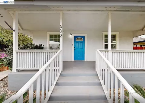 Exterior - 632 N Stockton Ave, Ripon, CA 95366 photo 1 of 4