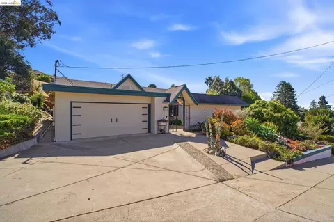 Exterior - 3421 Hackamore Dr, Hayward, CA 94541 photo 2 of 9