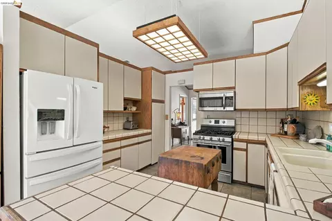 Kitchen - 3421 Hackamore Dr, Hayward, CA 94541 photo 1 of 4