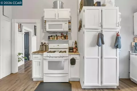 Kitchen - 5659 Adeline St, Oakland, CA 94608 photo 1 of 1