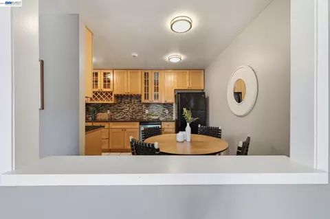 Dining - 1510 E St #23, Hayward, CA 94541 photo 2 of 3