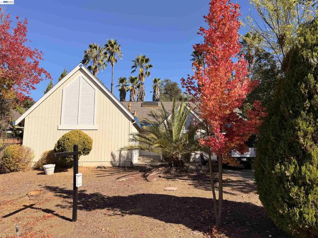 620 Abbie Ct, Pleasanton, CA 94566 | MLS# 41152236 | 5 Photos - Movoto