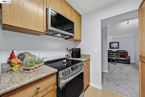 1087 Murrieta Blvd #242, Livermore, CA 94550