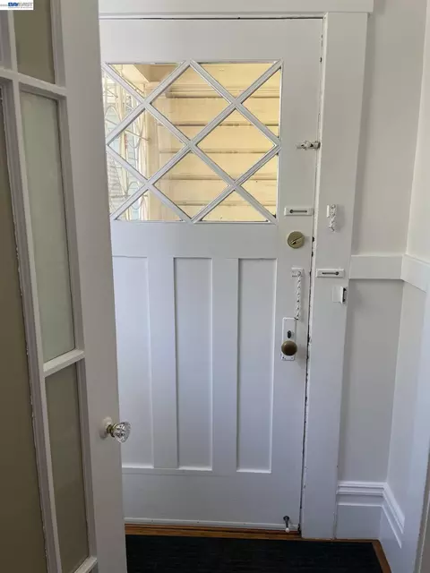 Entry Way - 387 Staples Ave, San Francisco, CA 94112 photo 2 of 6