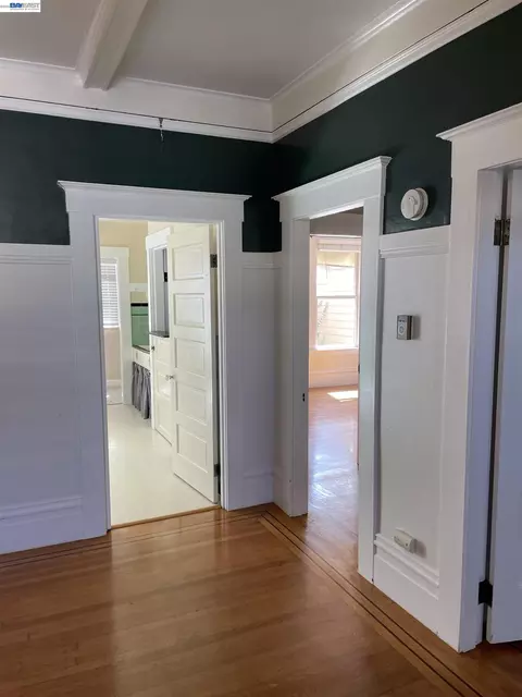 Entry Way - 387 Staples Ave, San Francisco, CA 94112 photo 6 of 6
