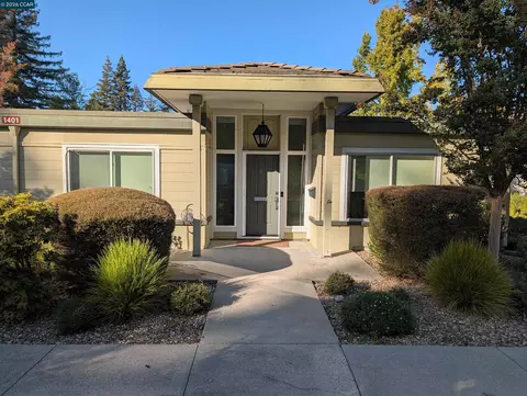 1401 Skycrest Dr #4, Walnut Creek, CA 94595