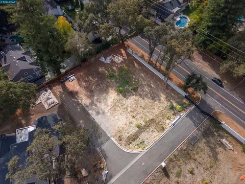 801 Ruby Ln, Danville, CA 94526 photo 6