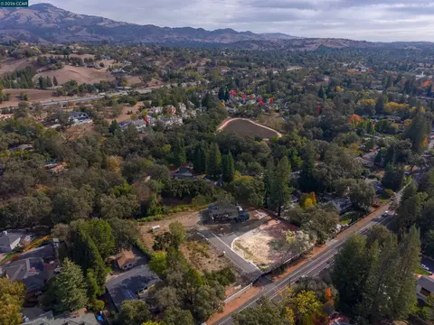 801 Ruby Ln, Danville, CA 94526 photo 14