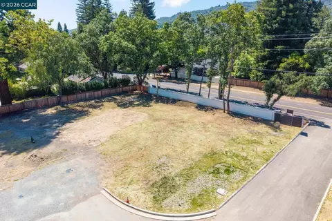 801 Ruby Ln, Danville, CA 94526 photo 2